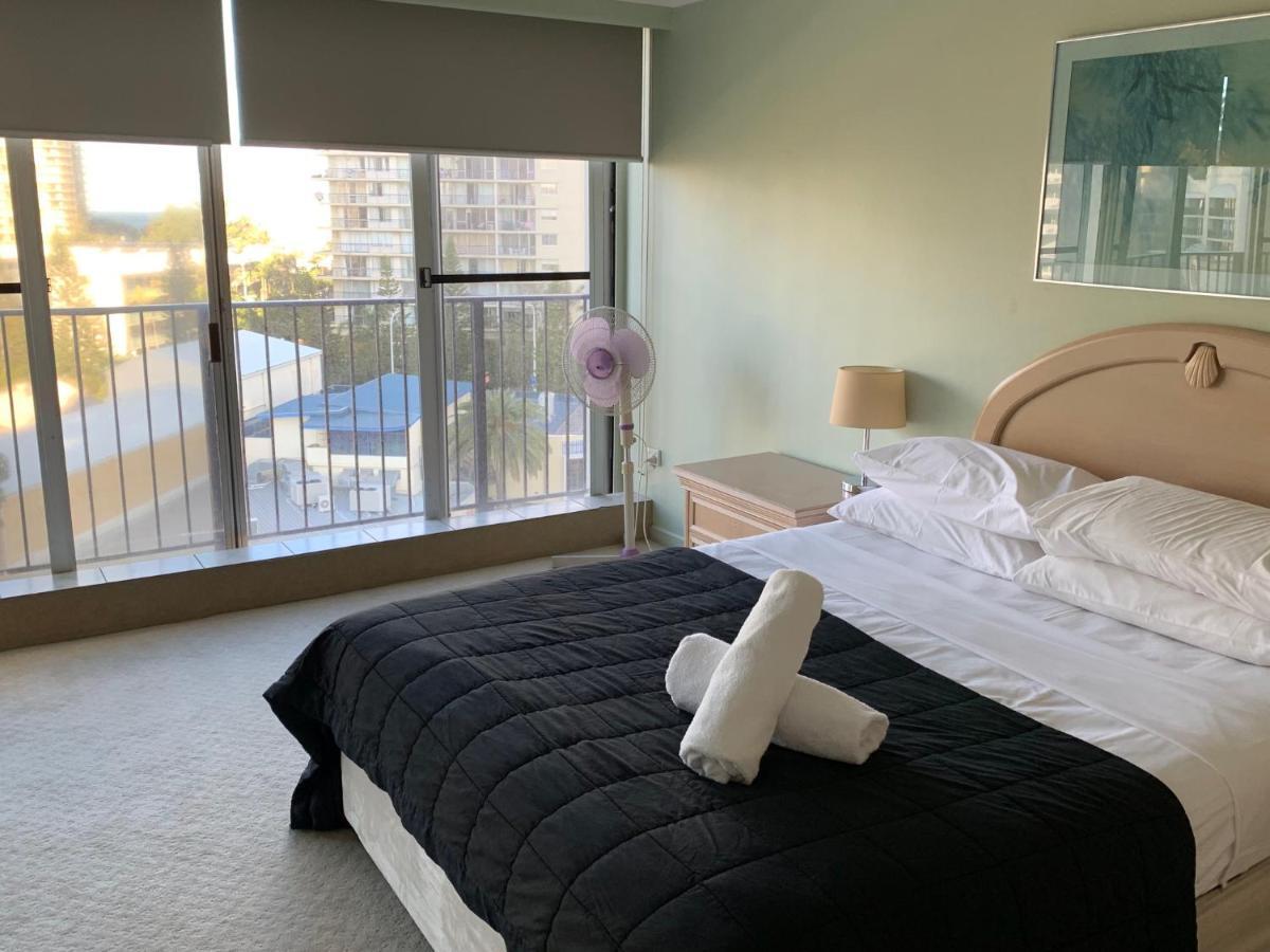 Condor Apartments By Gold Coast Premium Extérieur photo